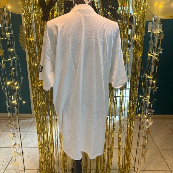 EUC White Houston Rockets 1995 World Champions Graphic T-Shirt Back to Back Gold - Picture 5 of 9